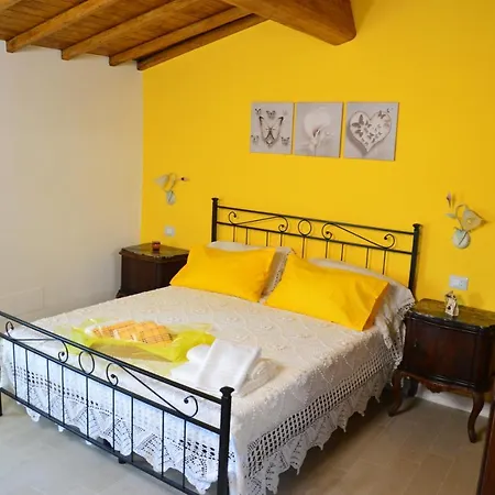 Il Grifo ベッド・アンド・ブレックファスト ボマルツォ